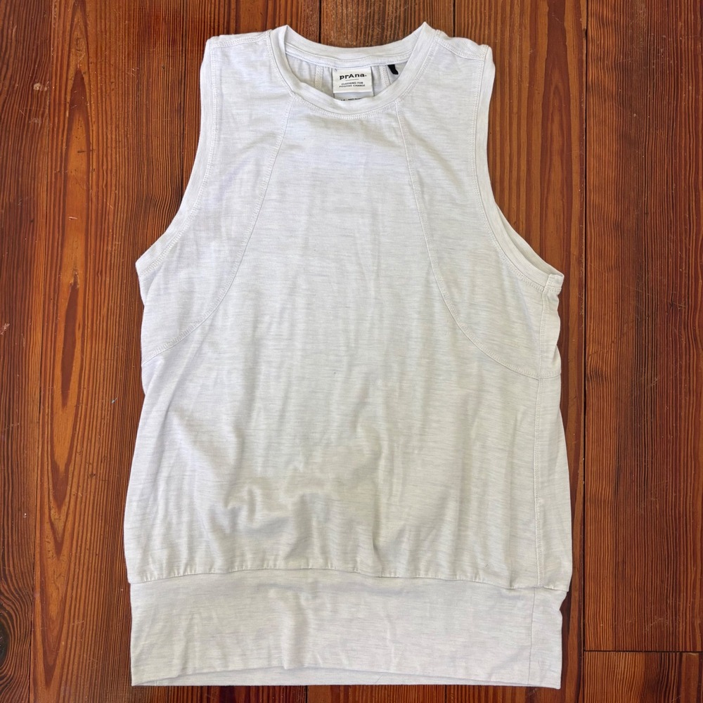 prAna Sol Protect Tank Top White Size Medium UPF 50+ Athletic Running